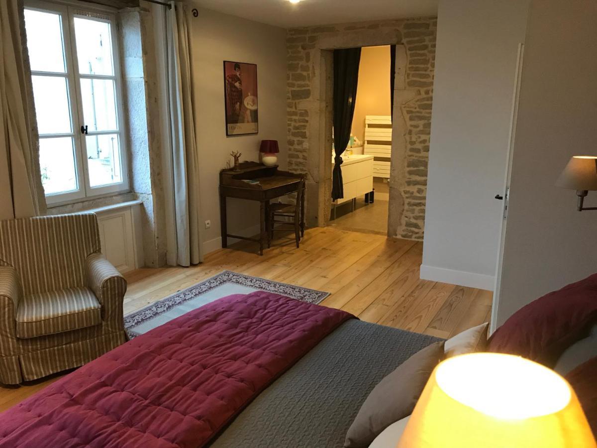 ホテル Le Relais De Scisse Saint-Gengoux-de-Scissé エクステリア 写真
